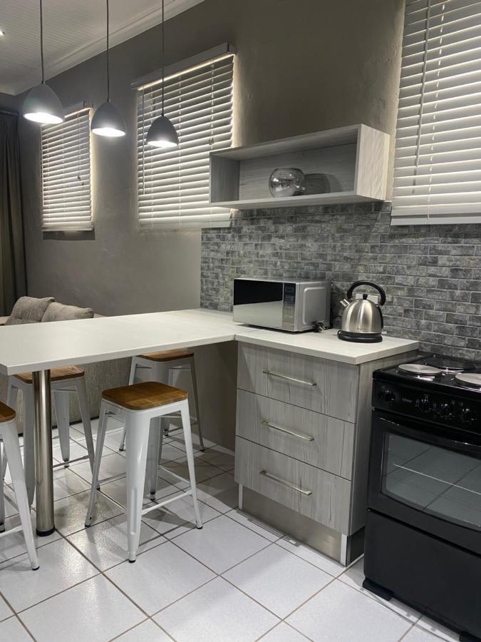 Adventure Apartment - Colchester - 5Km From Elephant Park Εξωτερικό φωτογραφία