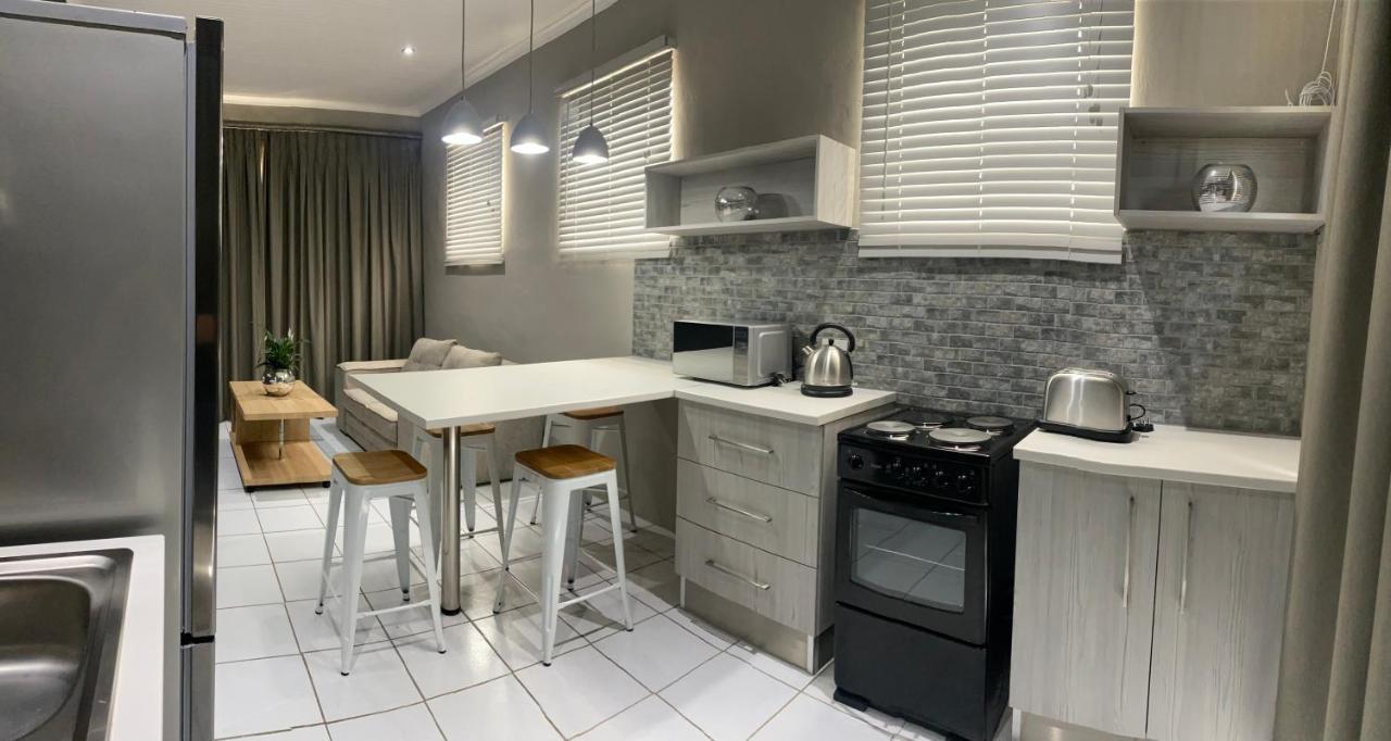 Adventure Apartment - Colchester - 5Km From Elephant Park Εξωτερικό φωτογραφία