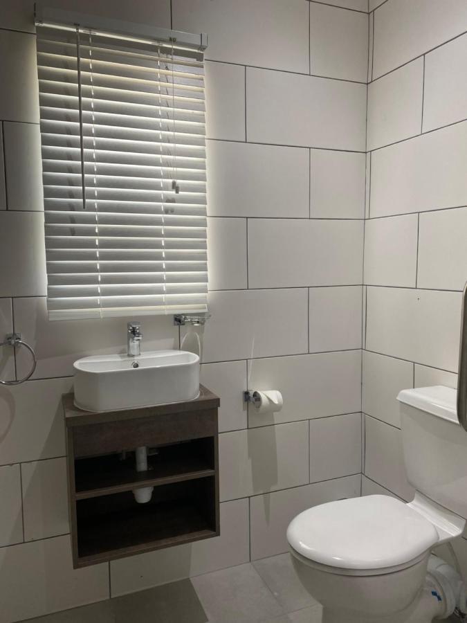 Adventure Apartment - Colchester - 5Km From Elephant Park Εξωτερικό φωτογραφία